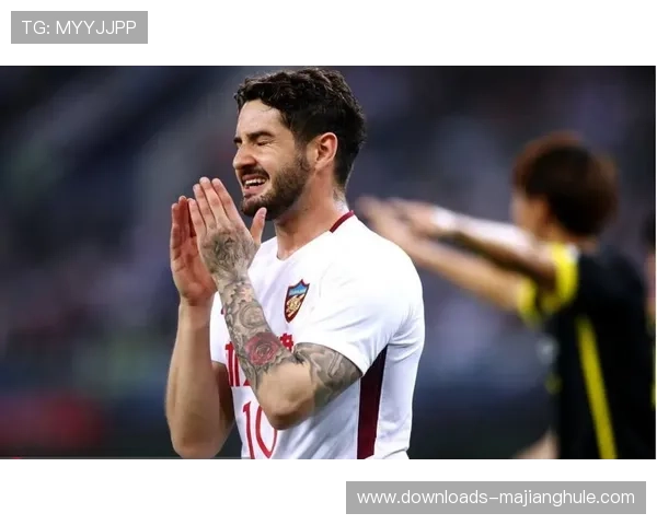 哥伦布机员赛后泪谢球迷 动情瞬间感动全场