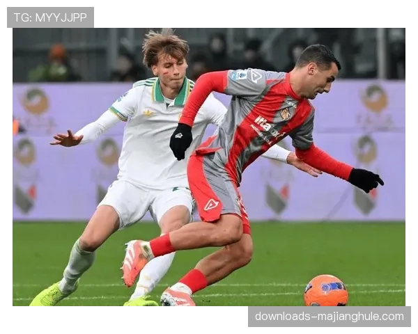 特写：职业生涯晚期转型中卫的克里斯坦特，成为罗马后场出球关键一环